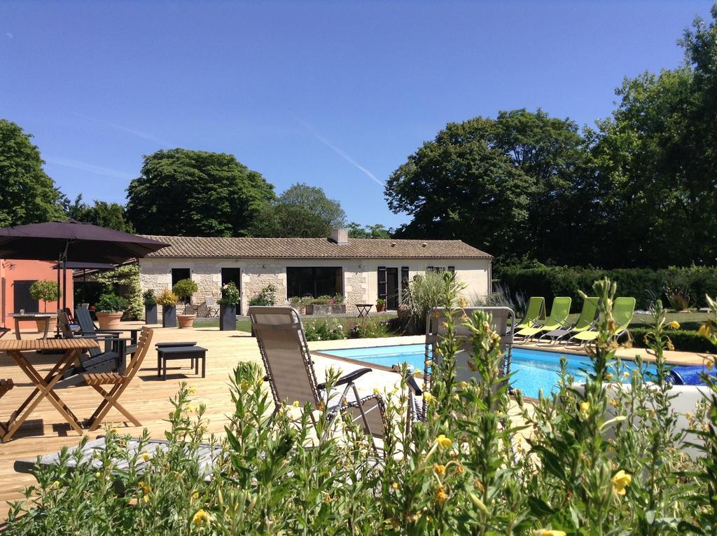 La Grange D'Aunis Bed & Breakfast Aigrefeuille-d'Aunis Bagian luar foto